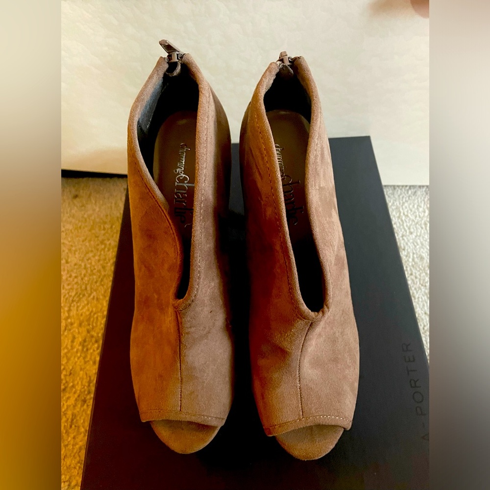 Tan high heel shoes